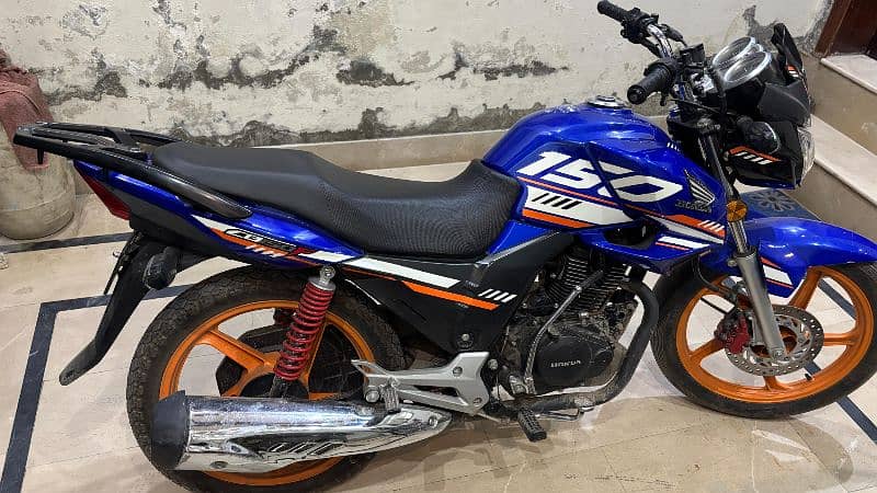 CB 150F Blue adventure 4