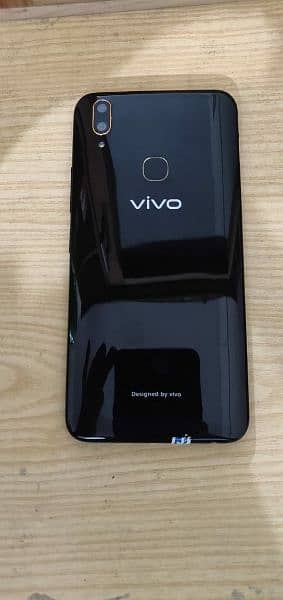 vivo y85 6/128 good condition only phone 2