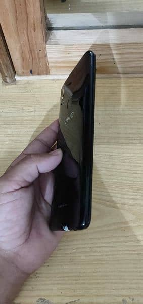 vivo y85 6/128 good condition only phone 4