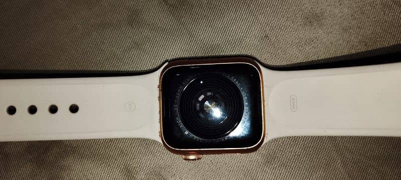 apple watch se owner lock 1