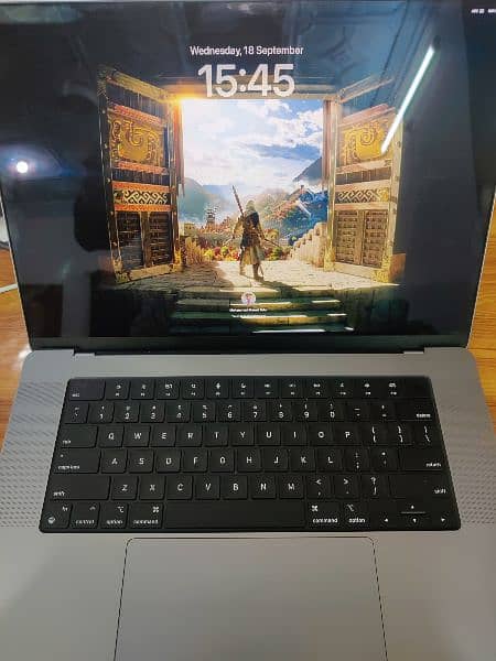 Macbook pro 2021 M1 16 inch 4