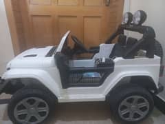 white color kids jeep