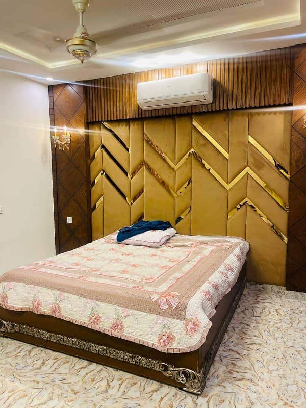 10 Marla luxury furnished available for rent in osb perdy weekly monthly available in bahria town lahore 11