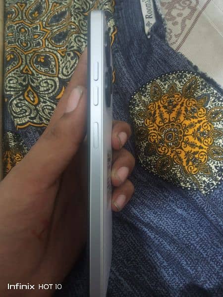 Tecno spark 20c condition 10 by 10 3