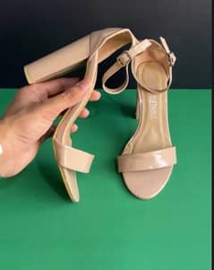 Beautiful block heels in beige colour