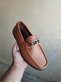 shoes only 10 number size available