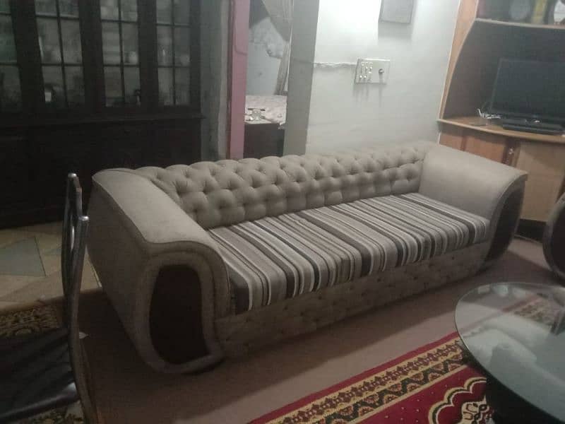 King size sofa . . . . 03396161061 6