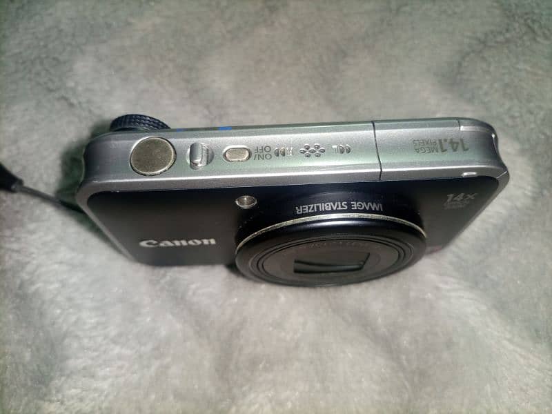 "Canon SX210 14.1MP Digital Camera - Excellent Condition" 2