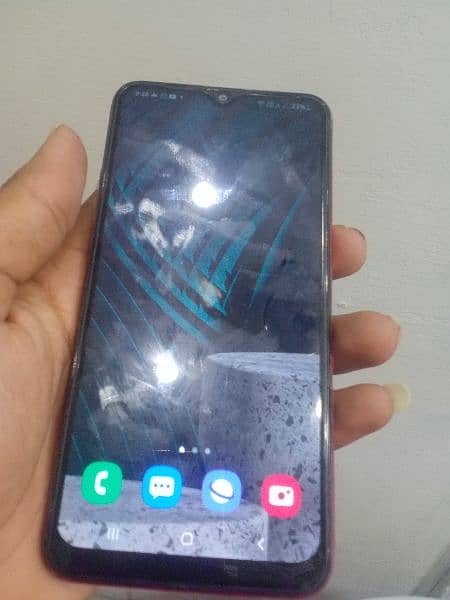 Samsung a10s 2gb 32gb box's charger sat hei 2