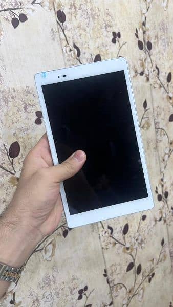 Lenovo Tab 8 3