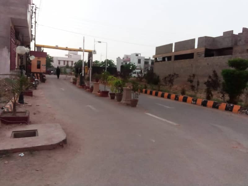 Urgent SALE, 100 Yards PLOT For SALE In Diamond City Society Scheme 33, In 45 Lac For Urgent SALE 7