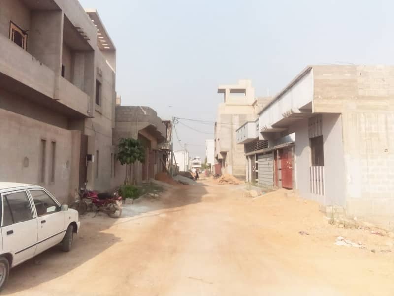 Urgent SALE, 100 Yards PLOT For SALE In Diamond City Society Scheme 33, In 45 Lac For Urgent SALE 13