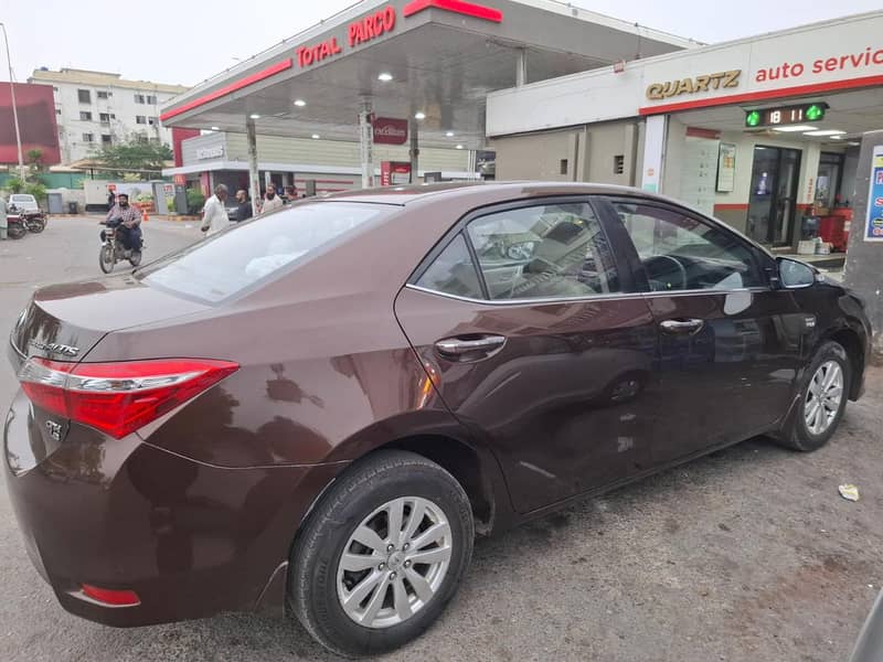 Toyota Corolla Altis 2015 Grande 1