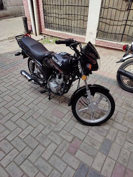 Suzuki GD110S 3