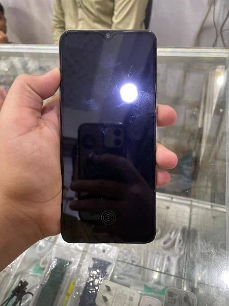 oppo F17 2