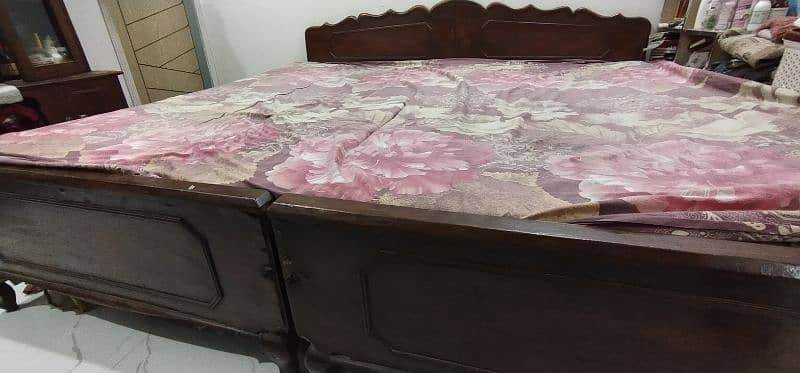 Solid Wood Bed (2 Pieces) 3