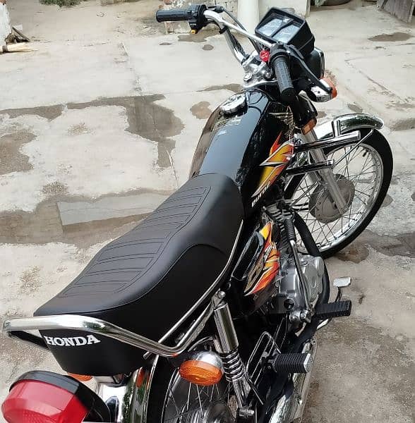 Honda CG 125 for Sale in very good condition 03437985007 9