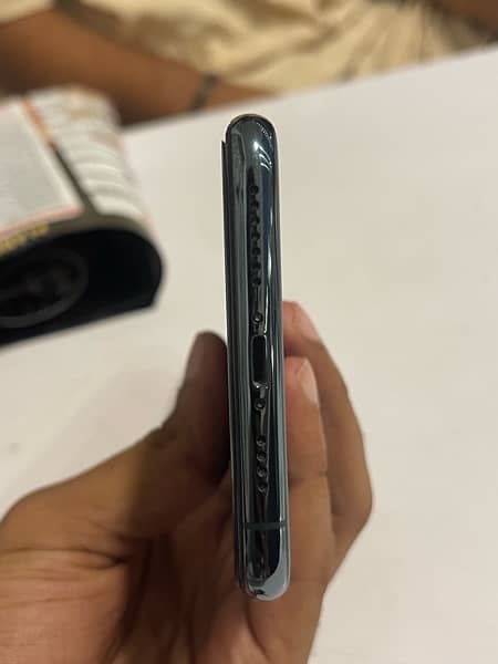 iPhone 11 pro max 256Gb factory unlock 7