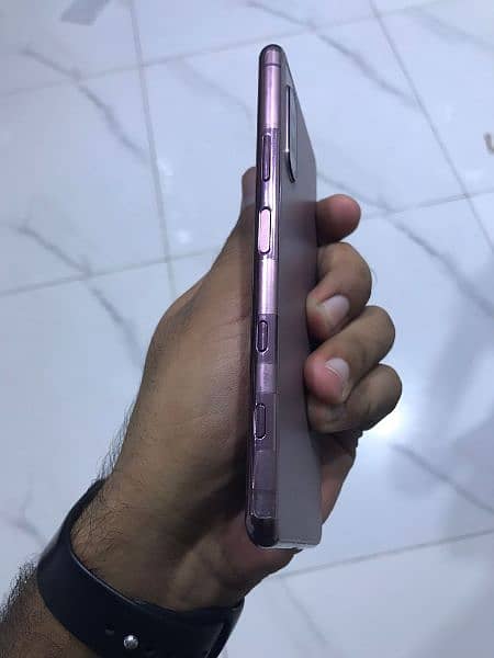 Sony xperia 5 mark 2 4