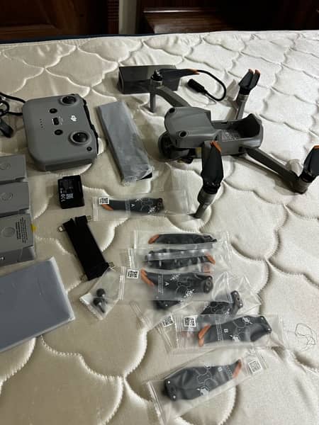 Dji Mavic air 2s fly more combo mint condition 10/10 10