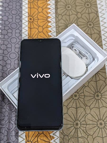 Vivo Y55 1