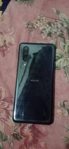 Aquos zero 5g 0