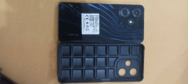 INFINIX HOT 30 8+8/128 GB 1