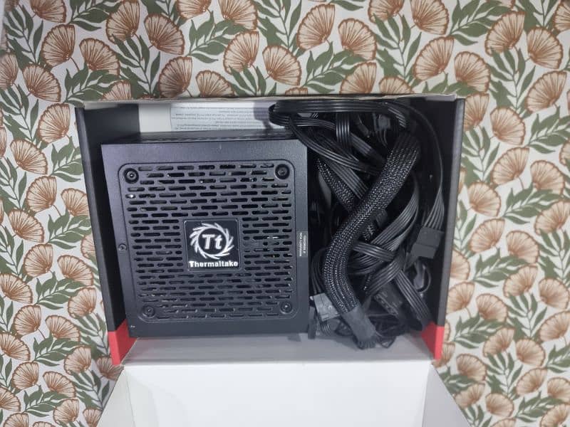 Thermaltake Gaming Powersupply 4