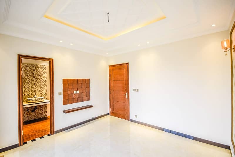 5 Marla House Availabel For Rent In DHA Phase 9 Town 4