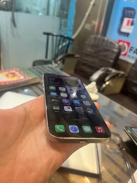 IPhone 15 pro max 256Gb Hk(Dual sim ZA Hong Kong )Model 1