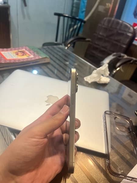 IPhone 15 pro max 256Gb Hk(Dual sim ZA Hong Kong )Model 4