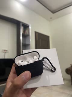 apple airpods pro 2nd Gen white colour