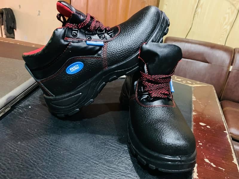 safety shoes 9