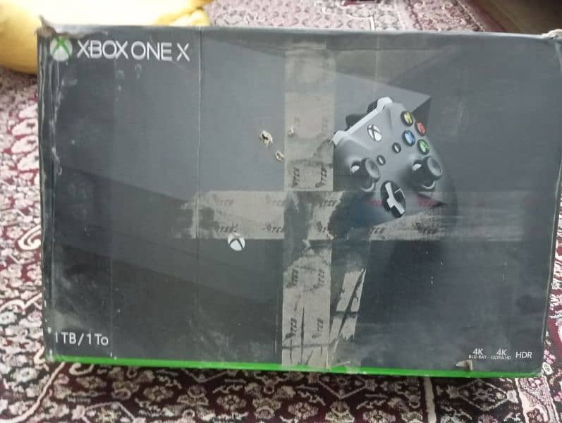 Xbox one X 1 TB with 1 controller 8