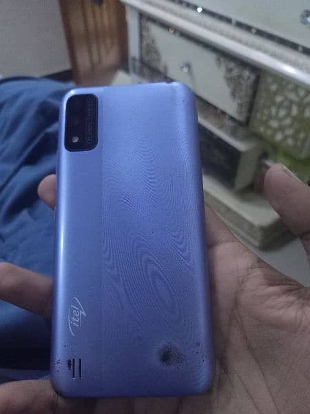 ITEL A26 1