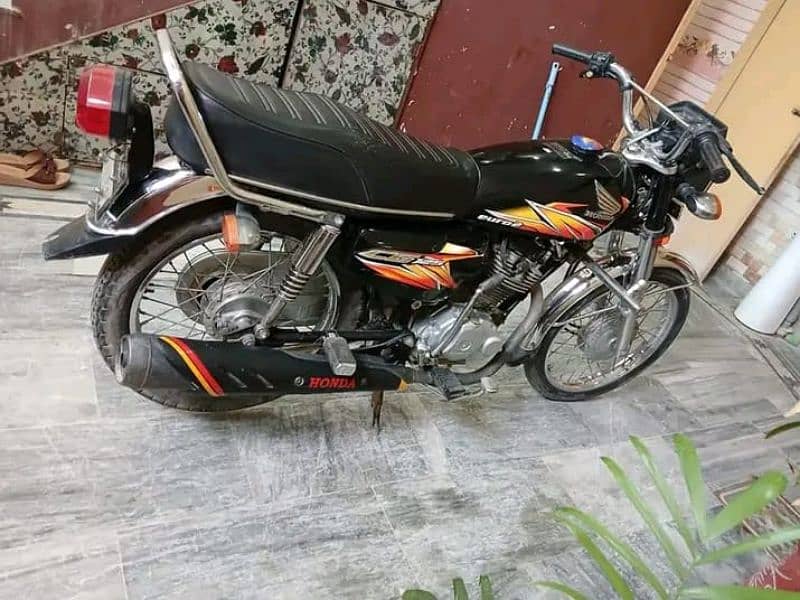 Honda CG 125 Bike all ok 0320/49/68/292 call WhatsApp 1