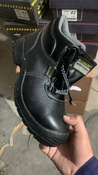 safety shoe 3