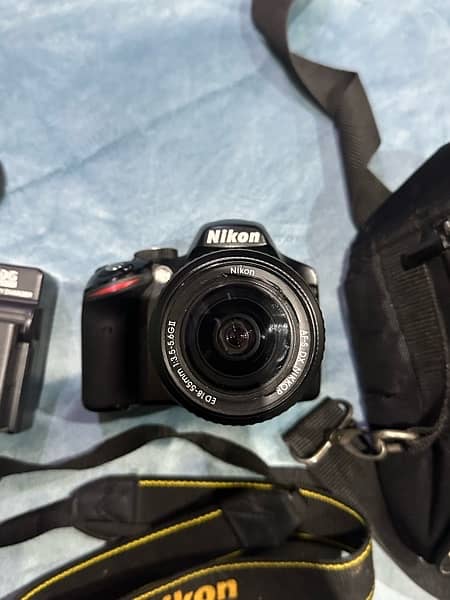 NIKON D3200 WITH FULL ASSECORIES (price negotiatiable) 1