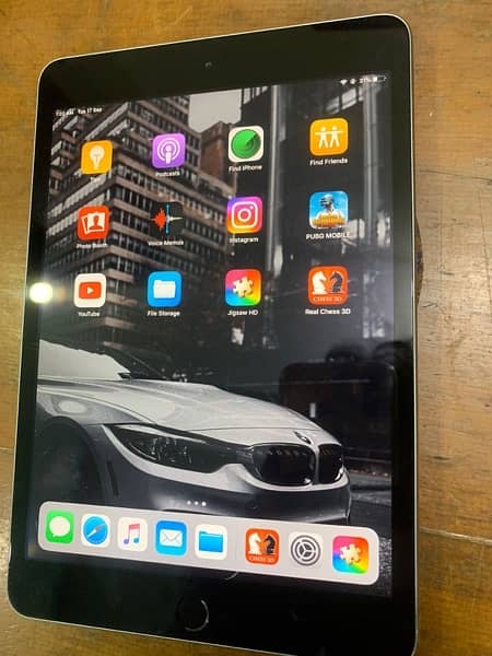 Apple iPad mini 3 16 gb excellent condition 1