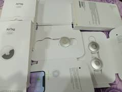 Apple Airtags (New) / sealed pack box