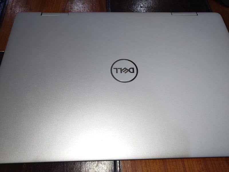 Dell Inspiron 15 7586 2-in-1 4