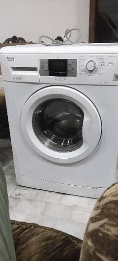 automatic  clothes washing  machine