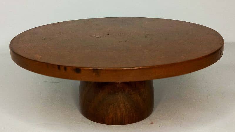 large beautiful wooden cake stand 0