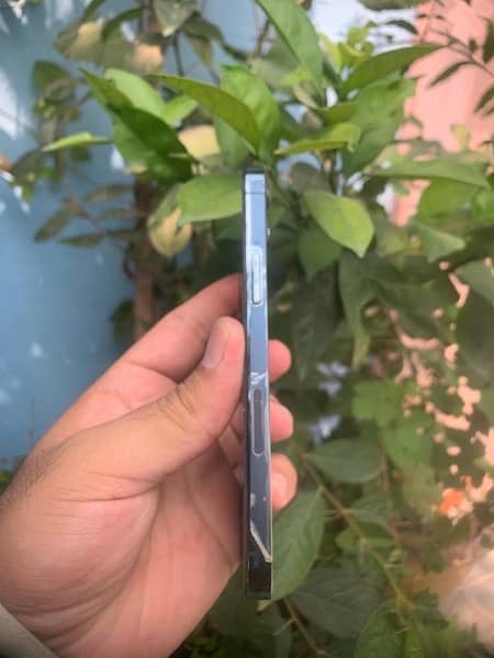 IPHONE 12 Pro With Apple Original Charger 0