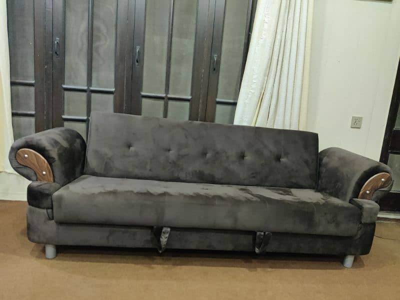 Diamond Supereme Company Sofa Cum bed New Condotion 10/10 0