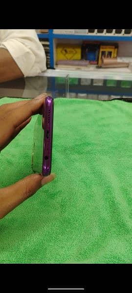 oppo F9pro. 6/128 GB. 4