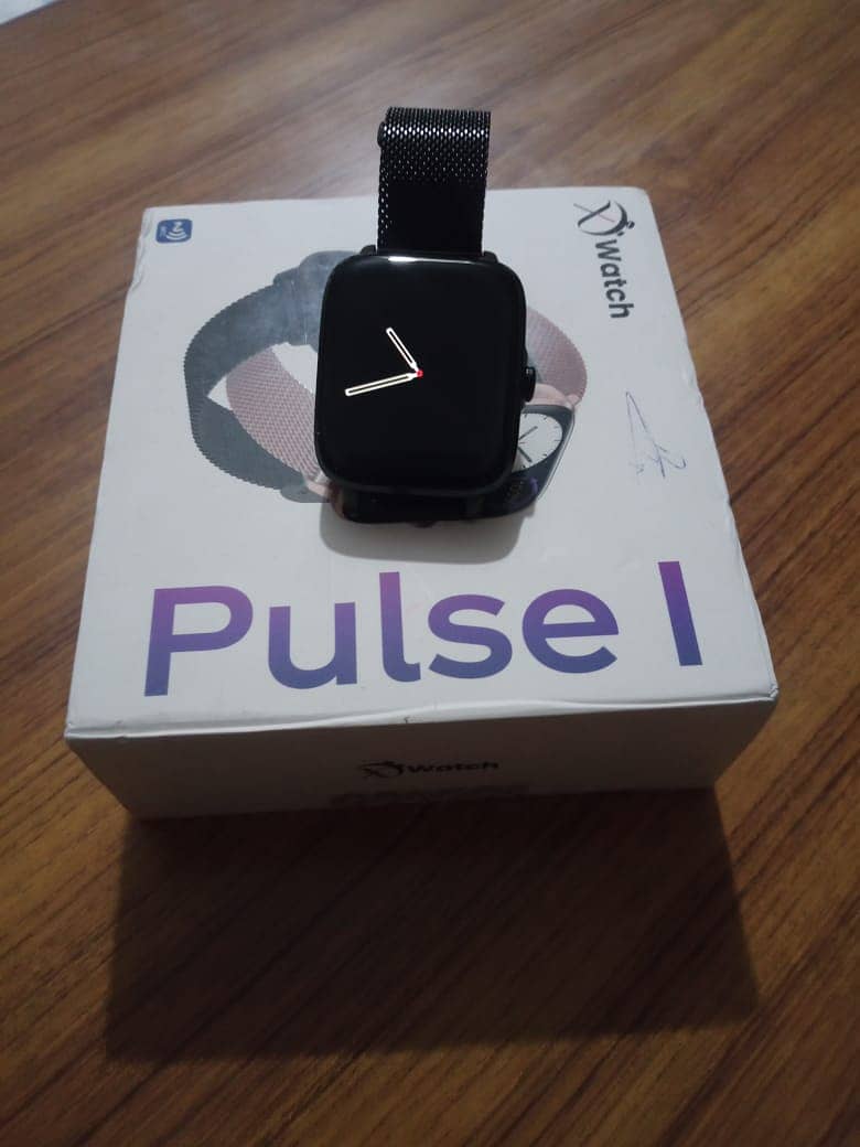 pulse 1 smartwatch 1