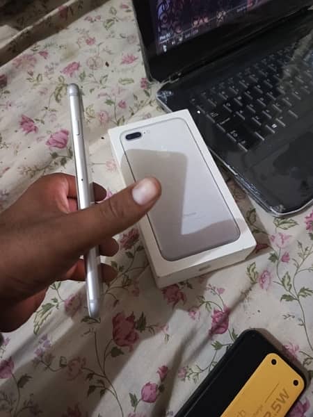 i phone 7 plus for sale with box official PTA approved 128gb 5