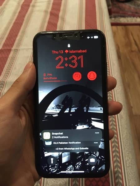 iphone 11 screen crack 1