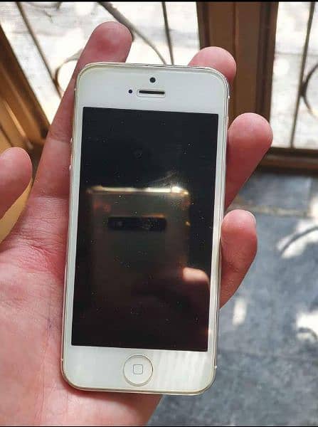 i phone 5s pta approved 64gb 0322,7573476 Whatsapp 1